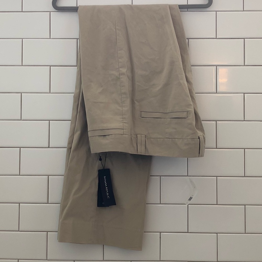 Banana republic Logan fit wide leg khakis - NWT
